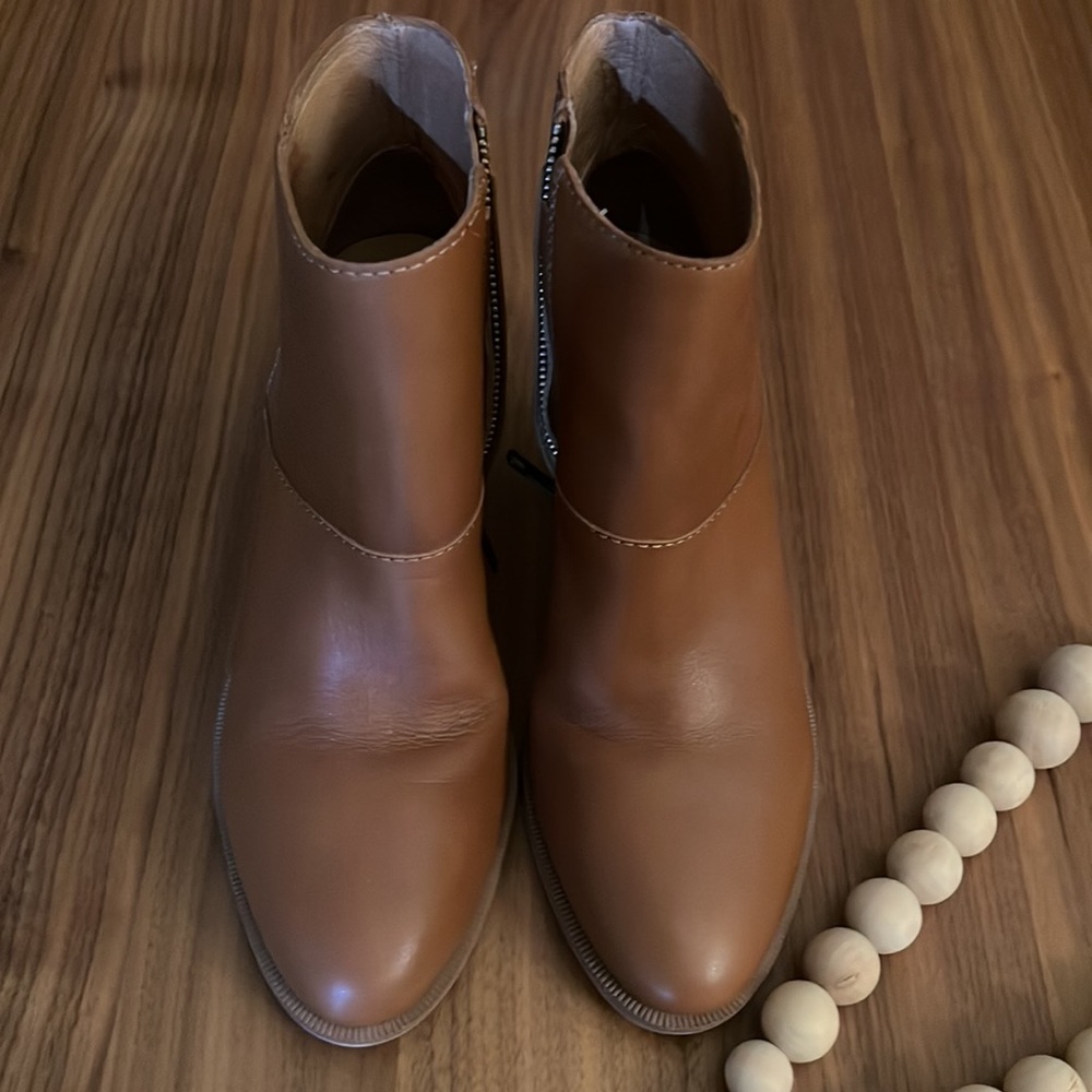 Madewell Chelsea boots